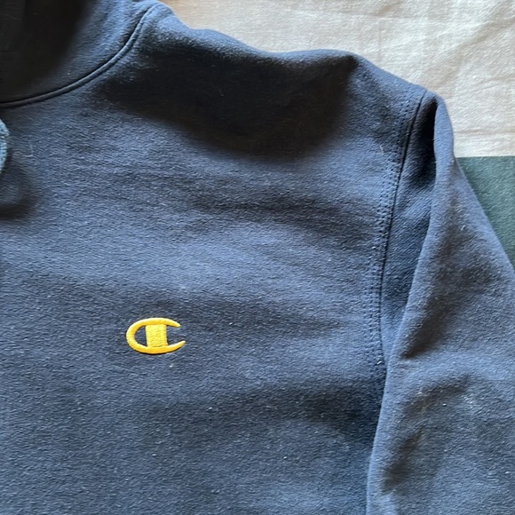 Champion Sweatshirt/Hoodie (Blue) - Men’s M - Picture 3 of 7